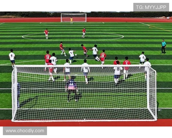 绿茵逐梦激情碰撞世界豪强共谱足球荣耀篇章 绿茵逐梦激情碰撞世界豪强共谱足球荣耀篇章