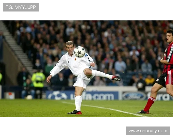 齐内丁齐达内从绿茵传奇到智慧教练全面解析足球艺术人生